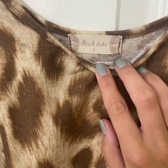 Cheetah romper - Picture 3 of 3